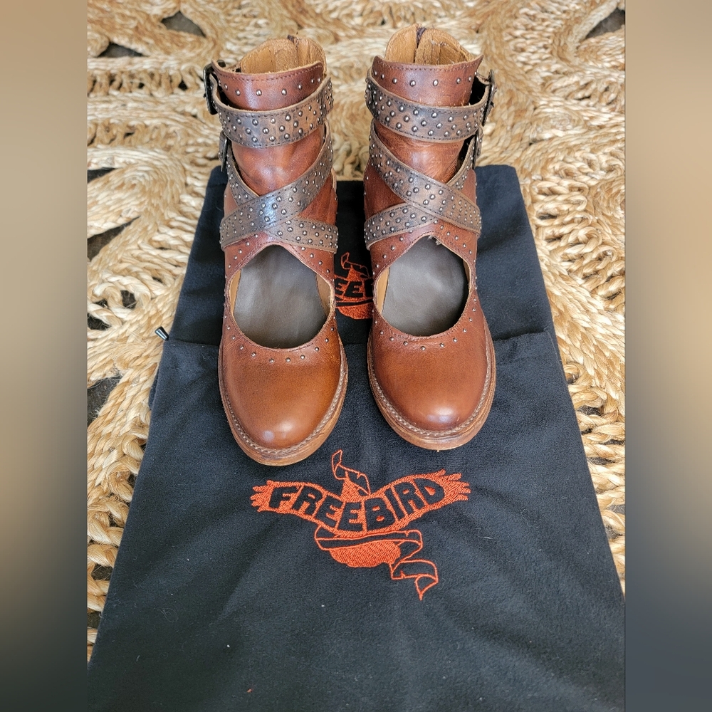 FREEBIRD Saphire Cognac Ankle Bootie